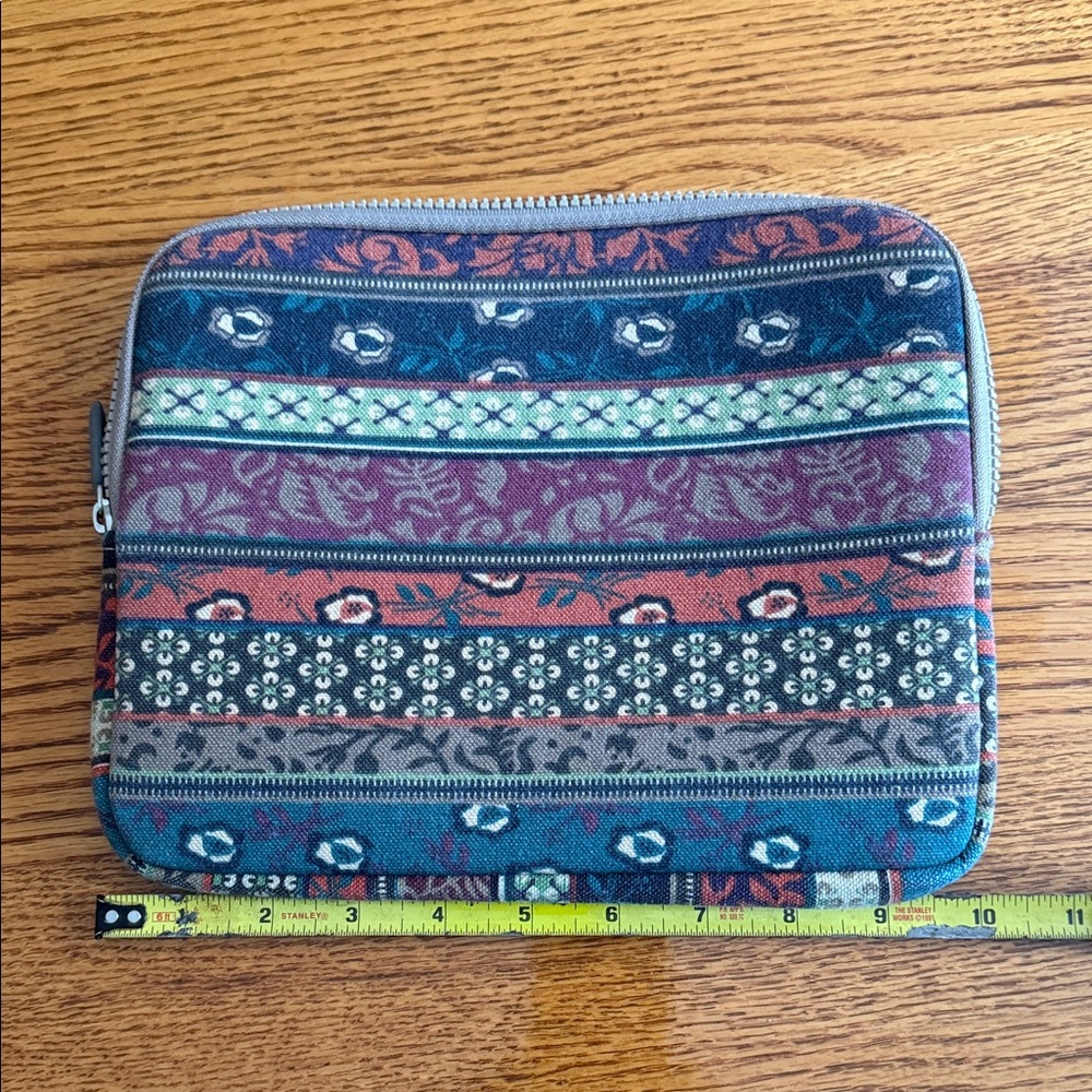 Colorful Patterned Zipper Tablet Pouch
